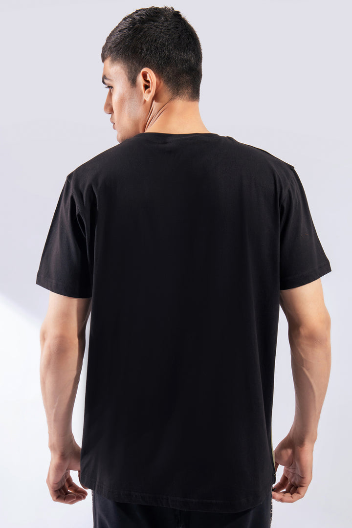 Black Tri-Color Graphic Printed T-Shirt - A24 - MT0321R