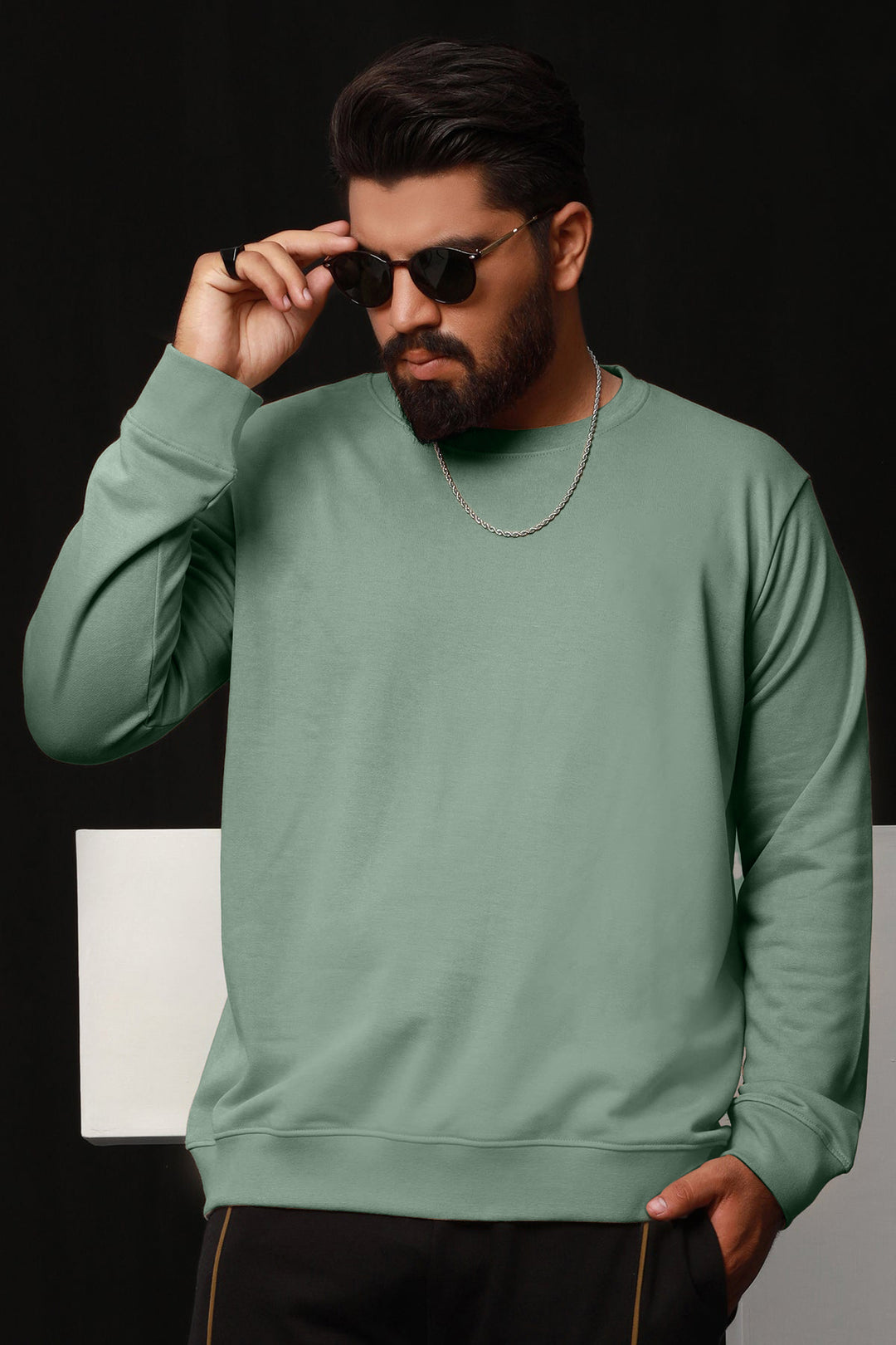 Basic Tea Green Sweatshirt (Plus Size) - W21 - MSW011P