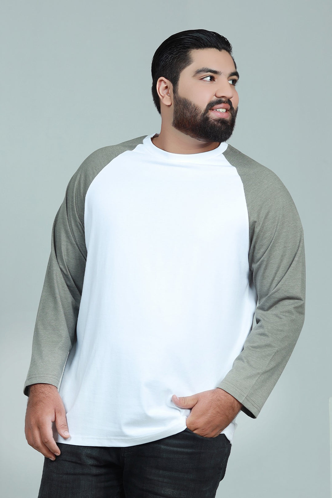 White Raglan T-Shirt (Plus Size) - W21 - MT0130P