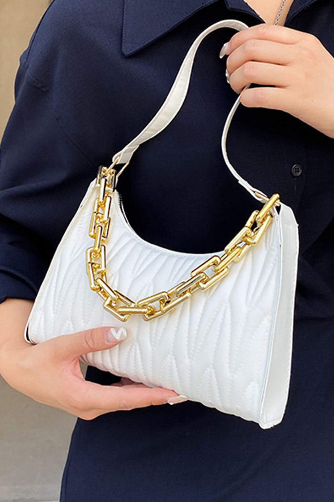White Pleated Cassie Chain Shoulder Bag - P22 - WHB0005